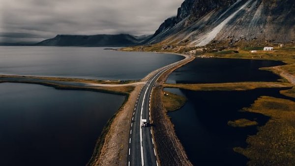 Quelles sont les destinations les plus populaires pour faire un road trip en France ?