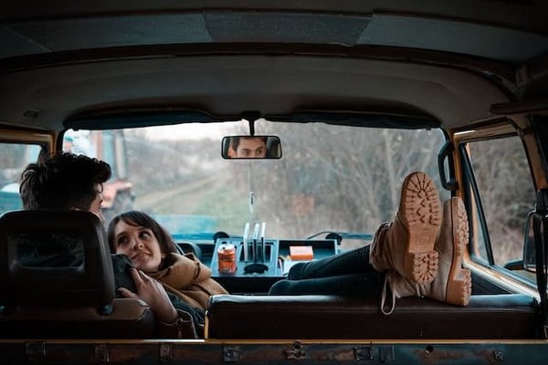 Conseils et Précautions à Prendre pour Faire un Road Trip