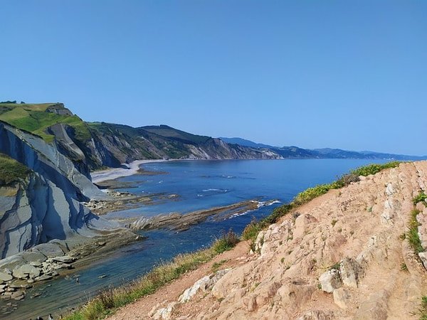 Comment trouver un camping pas cher au Pays basque qui propose des promotions ?
